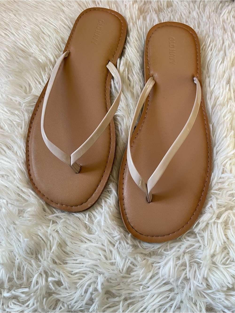 Women’s Old Navy Sandals 9